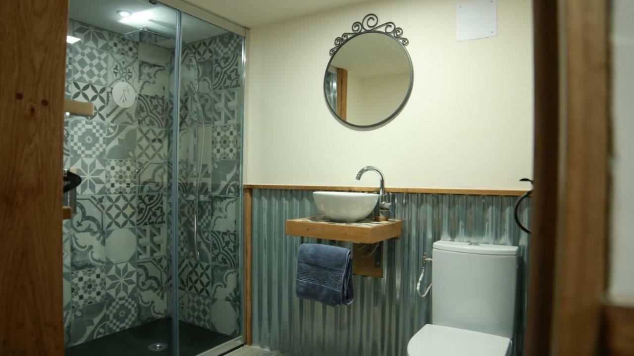 La Toile Sous Les Etoiles Hotel Charron  Exterior foto